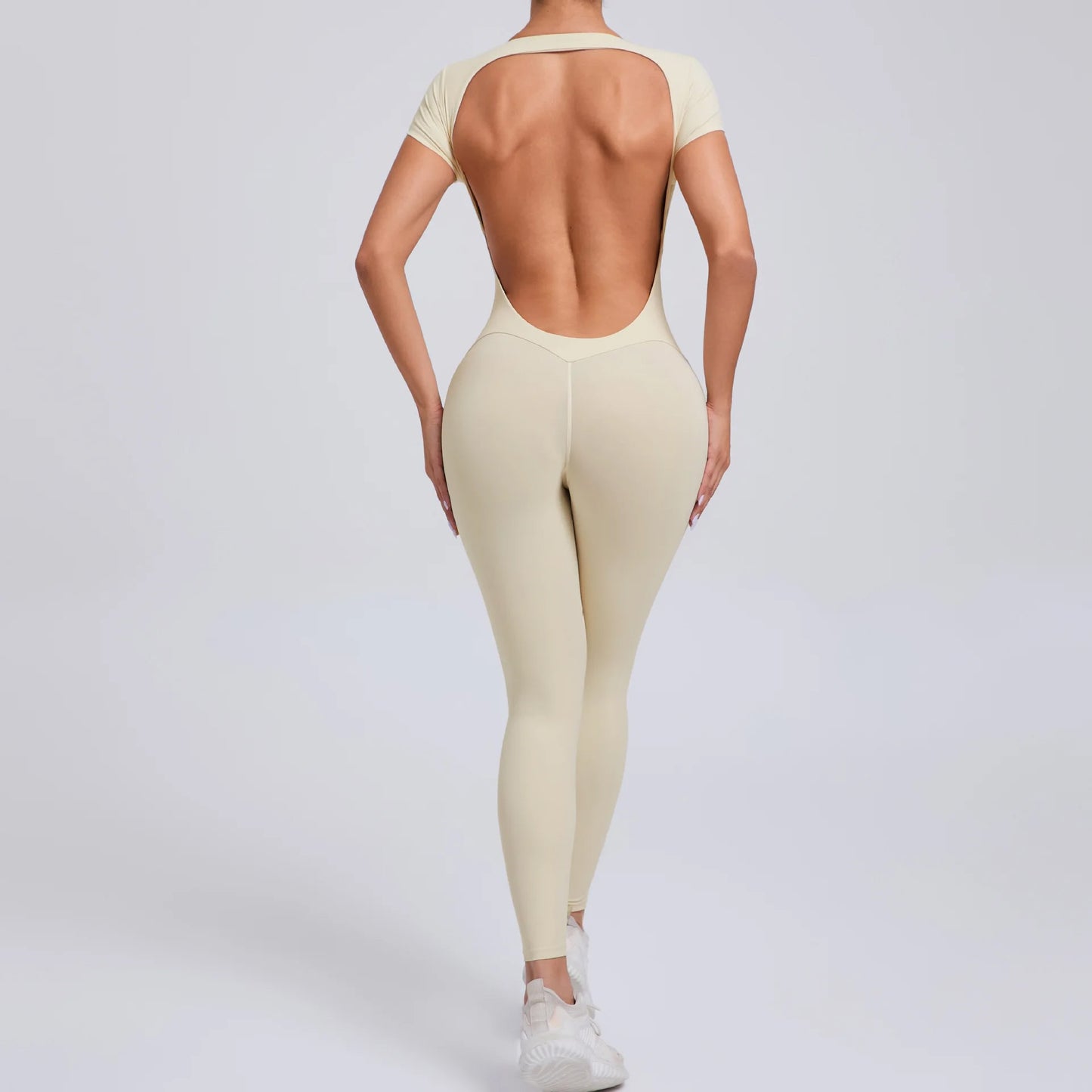 Open-Back Sports Bodysuit for Comfort & Freedom of Movement - NEOFORMA APPAREL