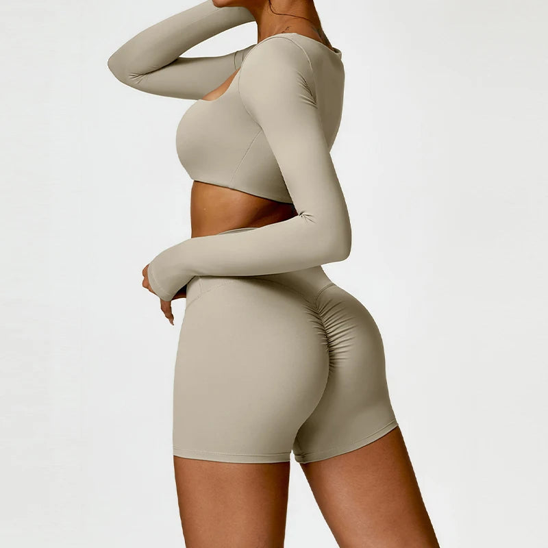 Square Neck Long-Sleeve Scrunch Sports Set with V-Waist Leggings for Comfort & Sculpting Fit - NEOFORMA APPAREL