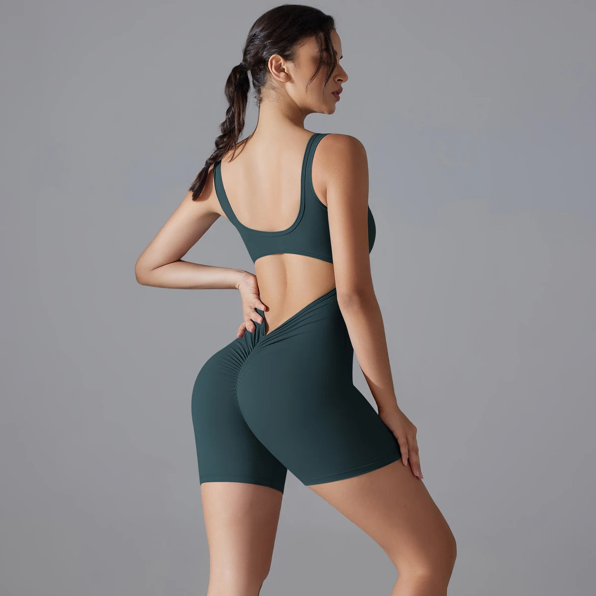 Scoop Neck V-Back Scrunch Sports Bodysuit for Comfort & Curve-Defining Fit - NEOFORMA APPAREL