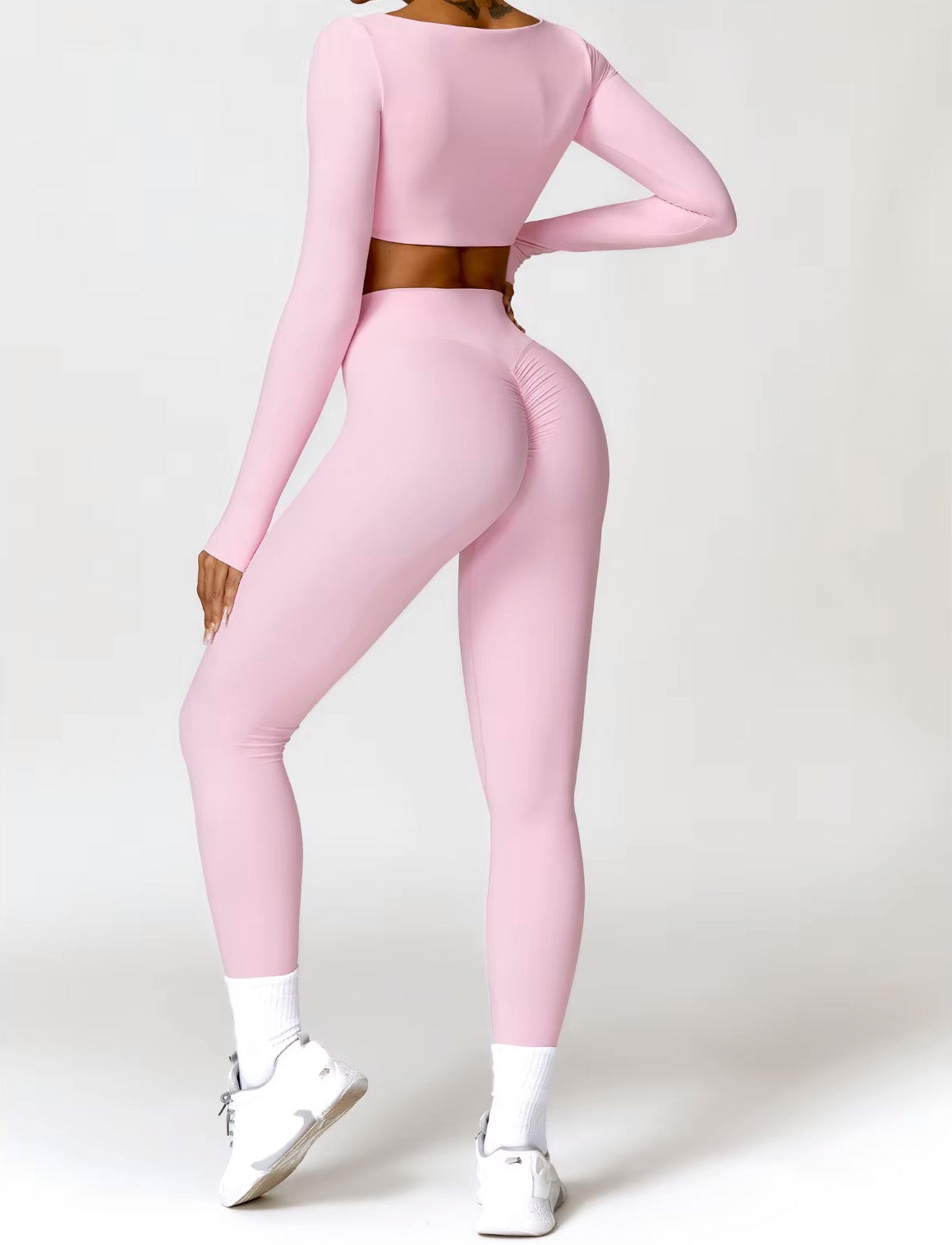 Square Neck Long-Sleeve Scrunch Sports Set with V-Waist Leggings for Comfort & Sculpting Fit - NEOFORMA APPAREL