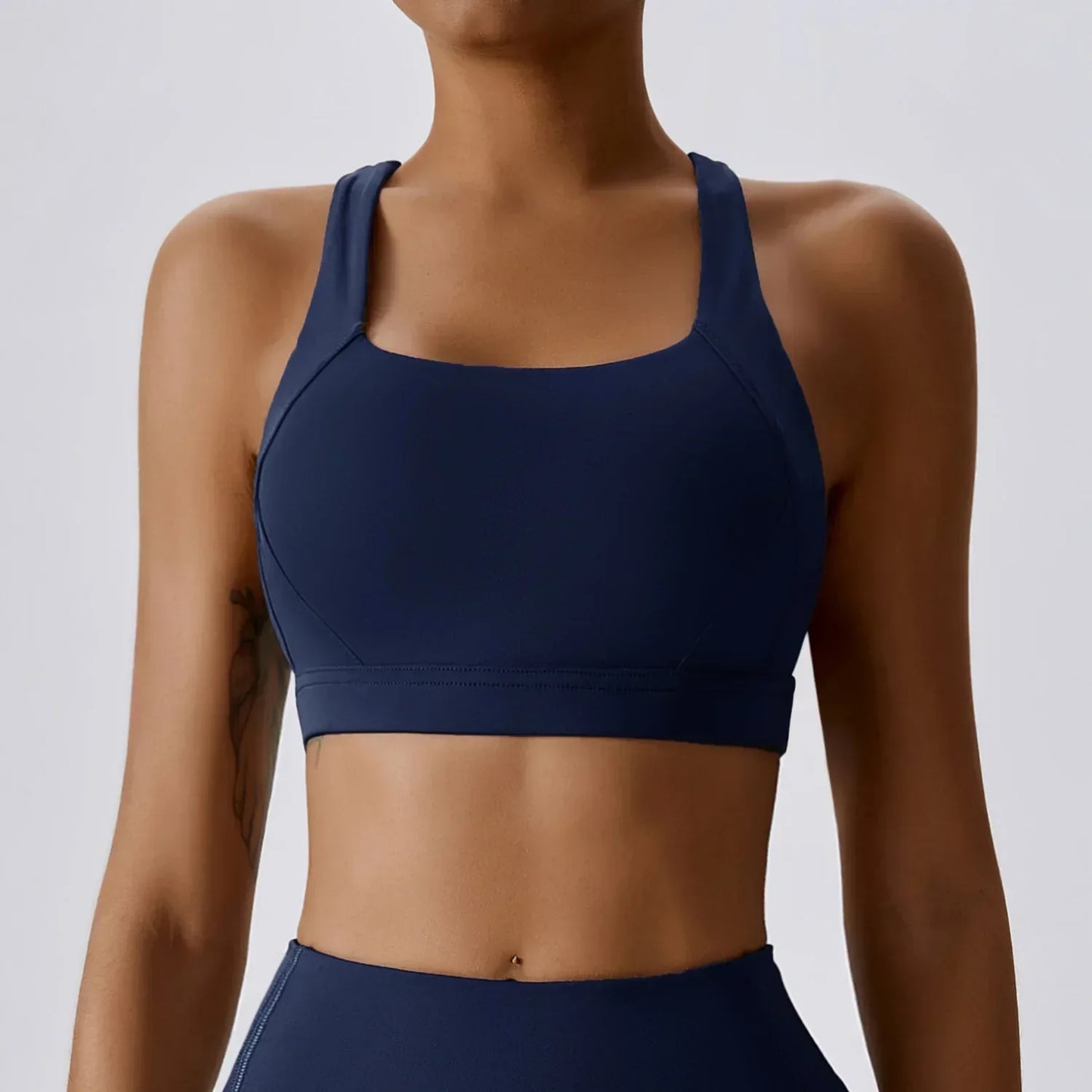 High-Support Cross-Back Sports Bra - NEOFORMA APPAREL
