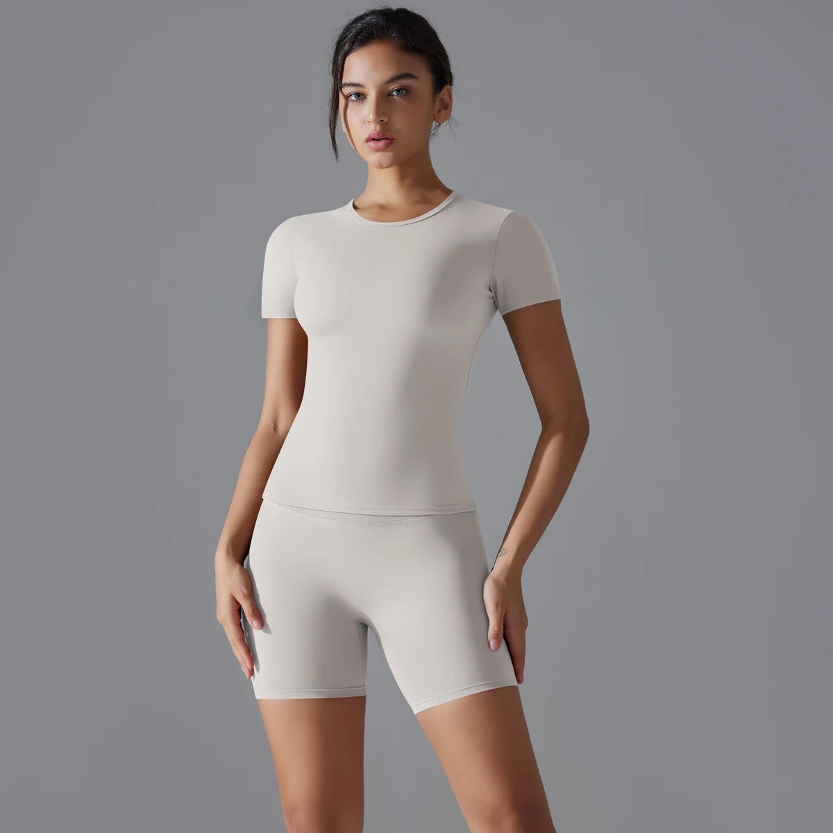 Essential Seamless Fit Set | Short-Sleeve Top + High-Waist Short