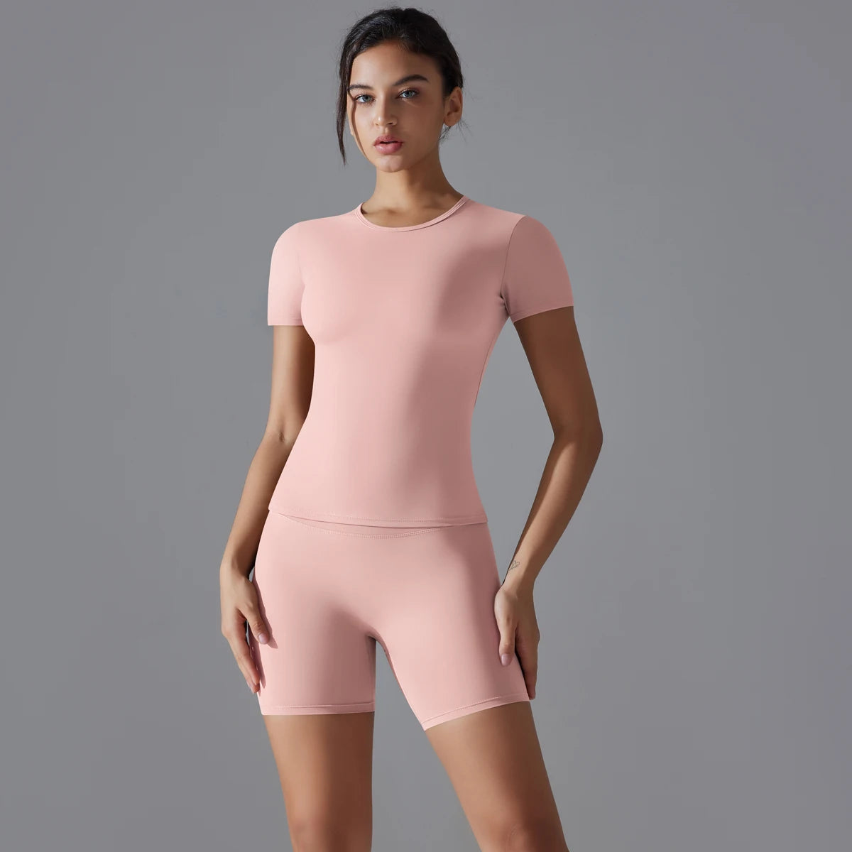 Essential Seamless Fit Set | Short-Sleeve Top + High-Waist Short