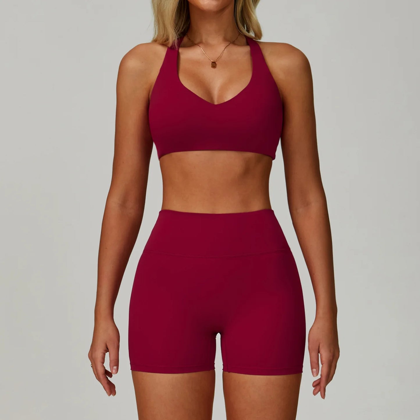 Essential Sculpt Support Set – Halter V-Neck Racerback Bra + seamless Sculpt High-Waist Shorts / Legging