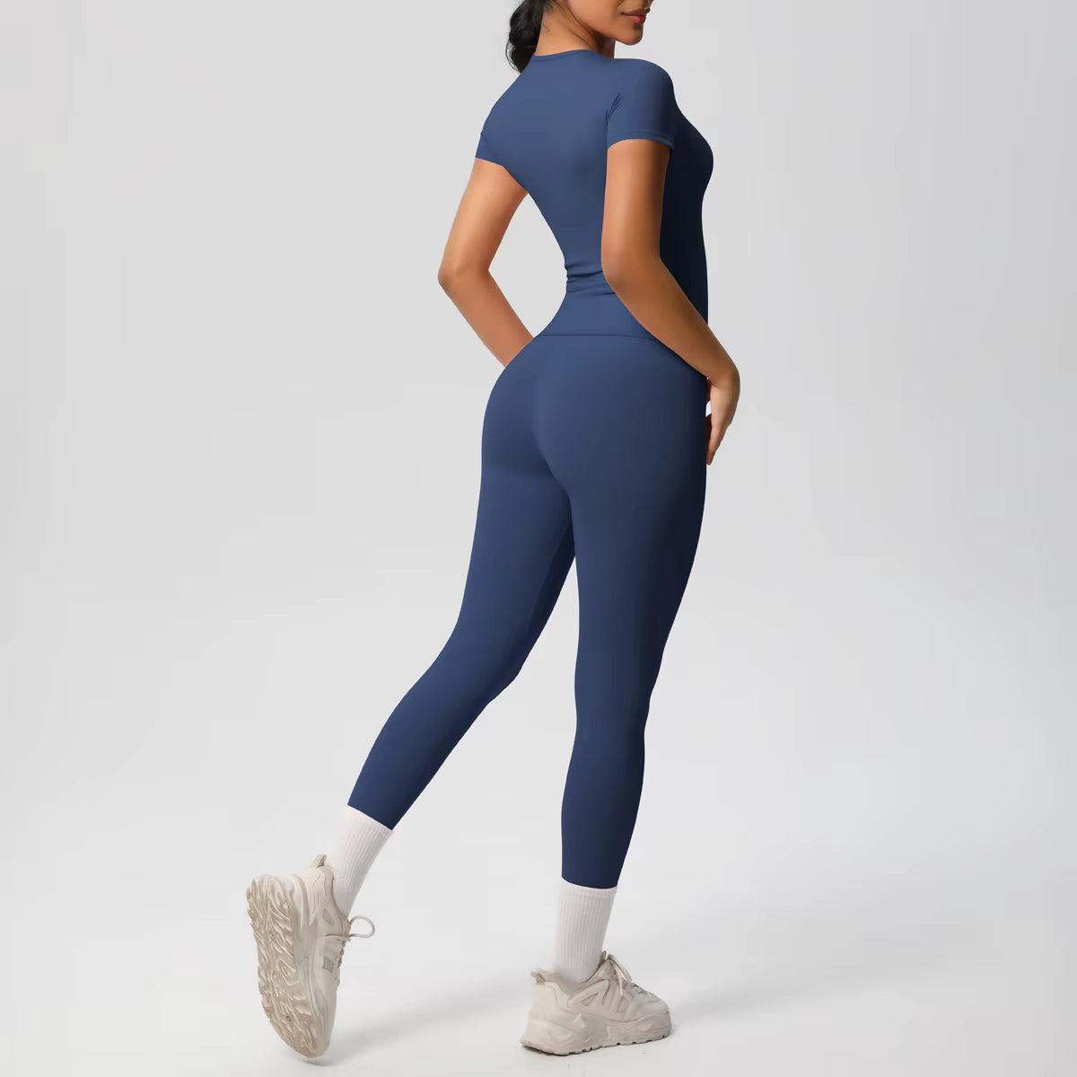 Smooth Essential Seamless Set | Short-Sleeve Fit Top + High-Waist Legging
