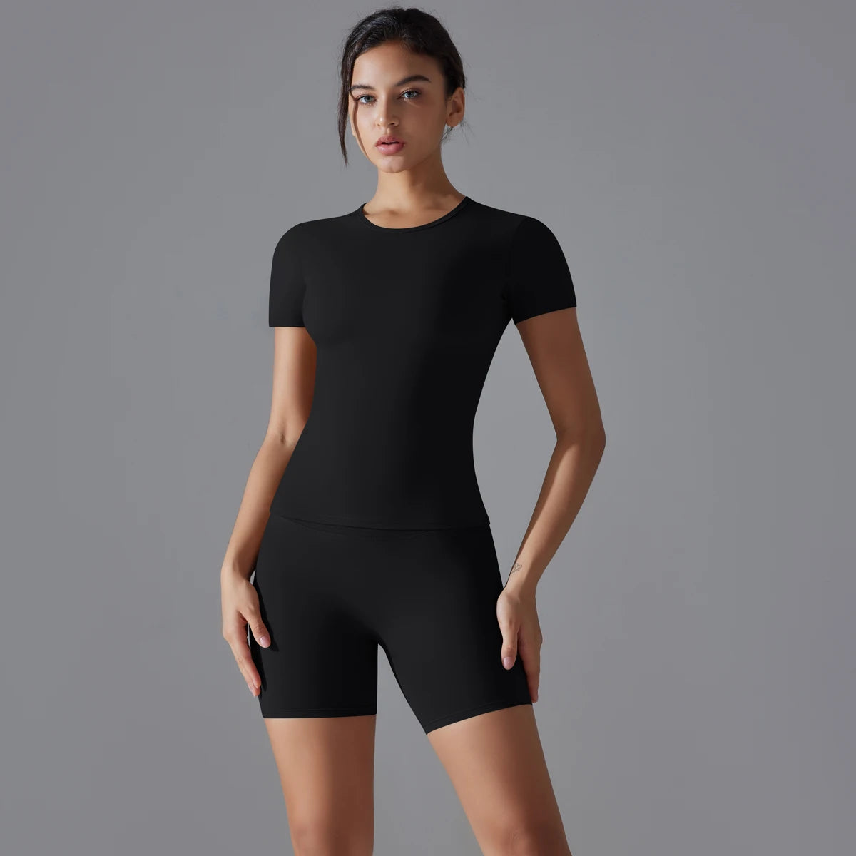 Essential Seamless Fit Set | Short-Sleeve Top + High-Waist Short