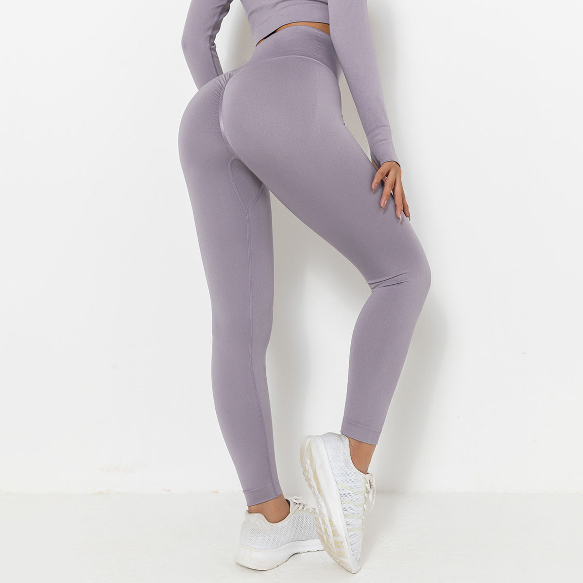 Seamless Short-Sleeve Yoga Top for Style & Performance - NEOFORMA APPAREL